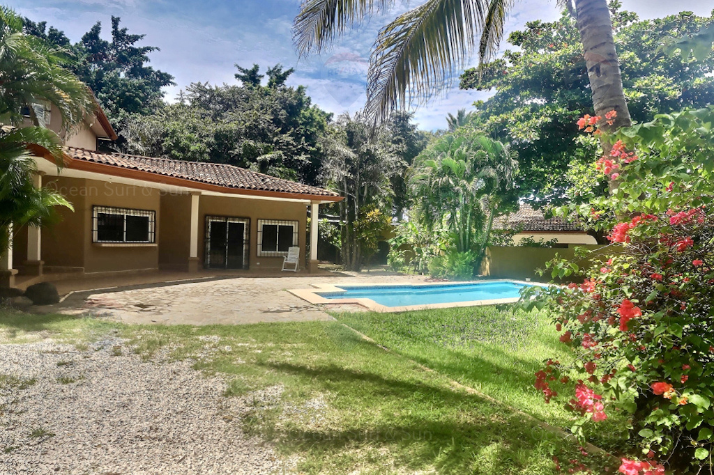 Garden-house-la-garita-rental-investment-retirement-property-vacation-residence-beach-surf-sun-remax-real-estate-playa-tamarindo-guanacaste-costa-rica