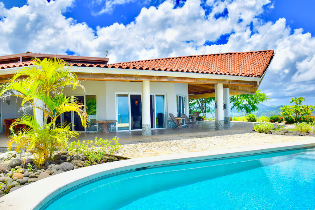 casa-pico-tamarindo-surf-beach-nightlife-real-estate-investment-vacation-residence-retirement-property