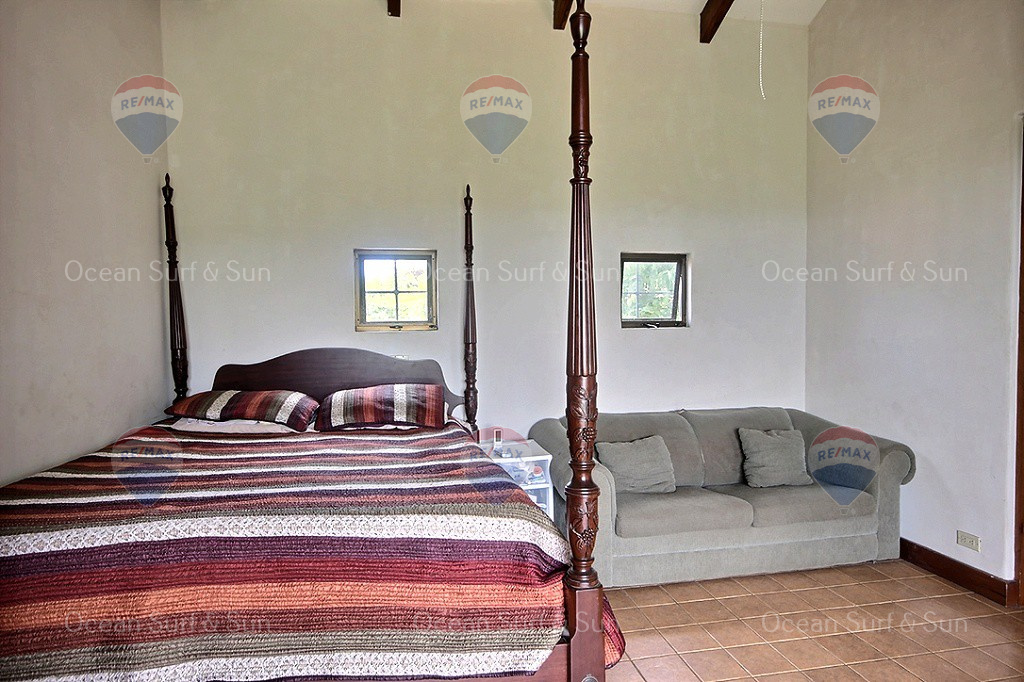 Casa-Miramar-4-bedroom-home-playa-flamingo-guanacaste-pool-ocean-view-playa-tamarindo-costa-rica