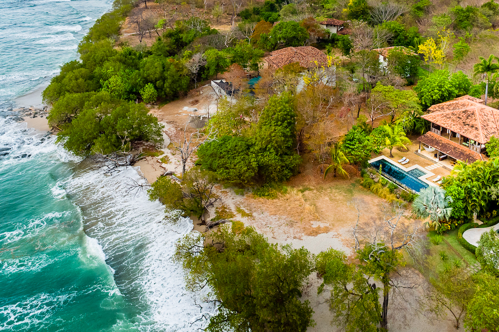 Alma-del-mar-beachfront-home-hacienda-pinilla-4-bedrooms-guanacaste-costa-rica