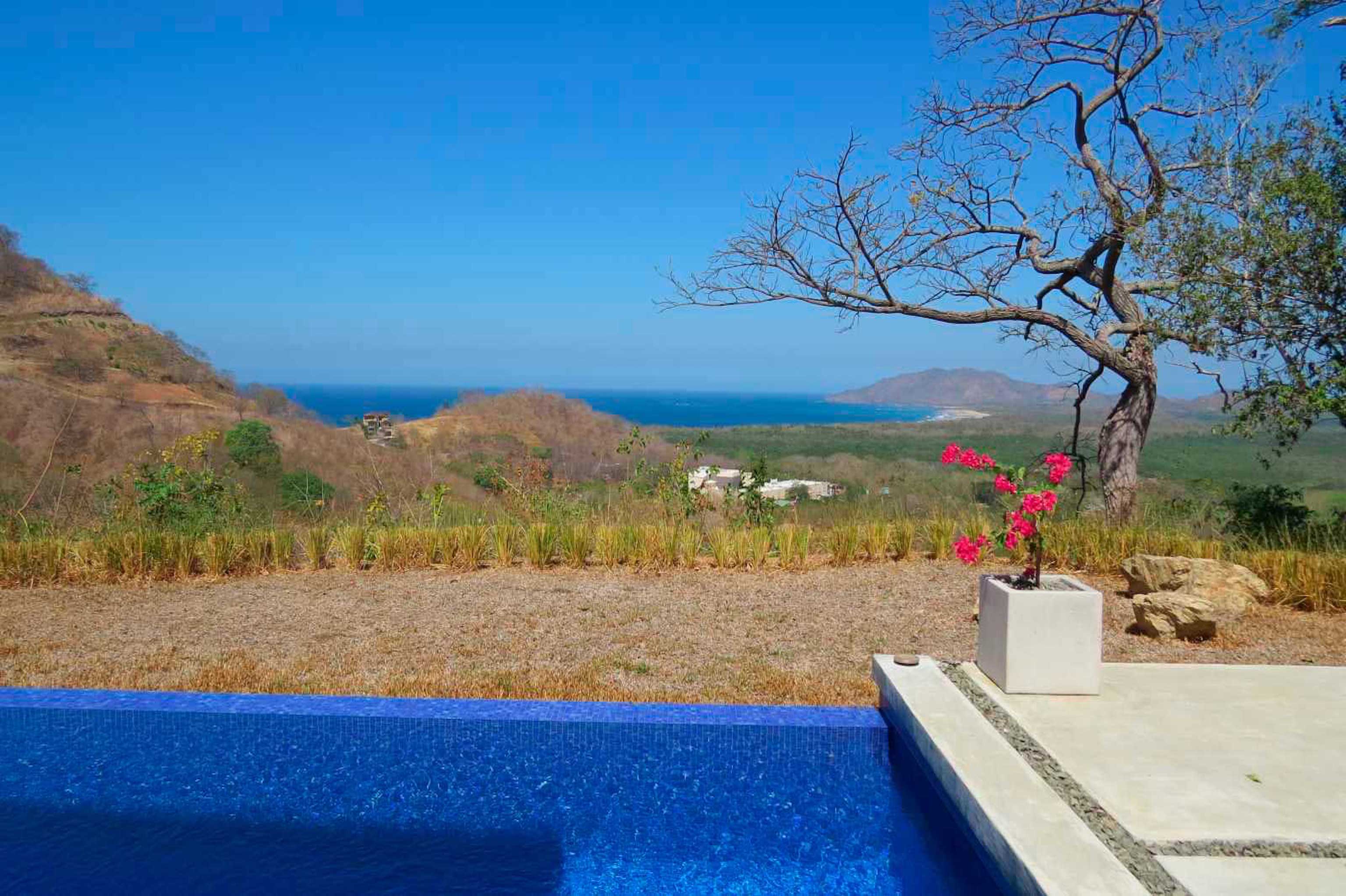 Casa-Azul-Playa-Tamarindo-ocean-views-three-bedrooms-infinity-pool-sunset-views-guanacaste-costa-rica
