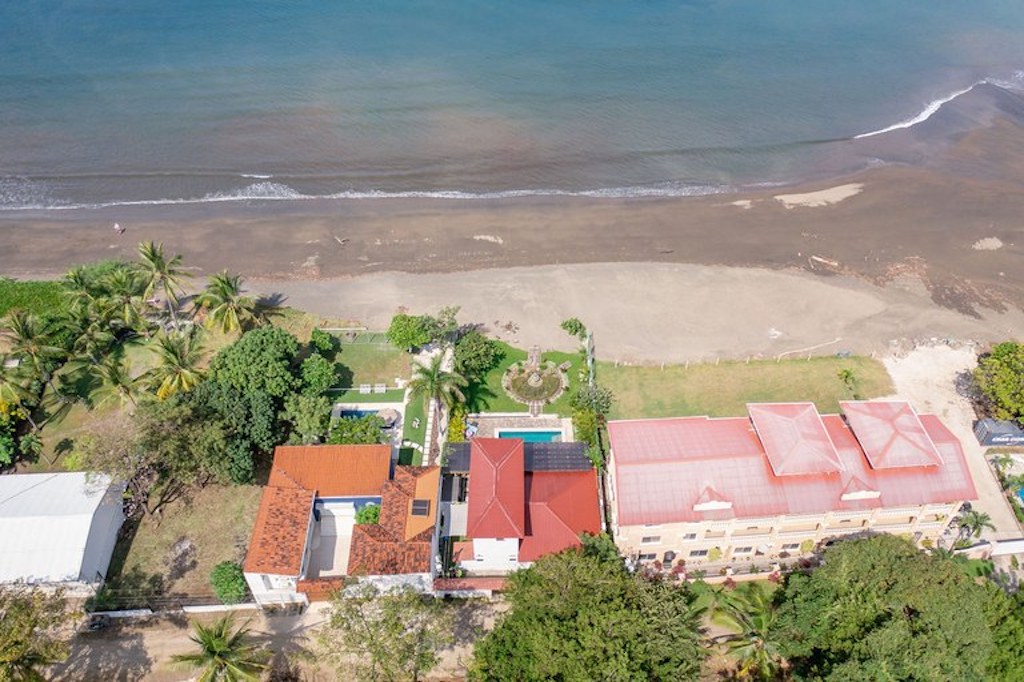 casa-mot-mot-costa-rica-playa-potrero-beachfront