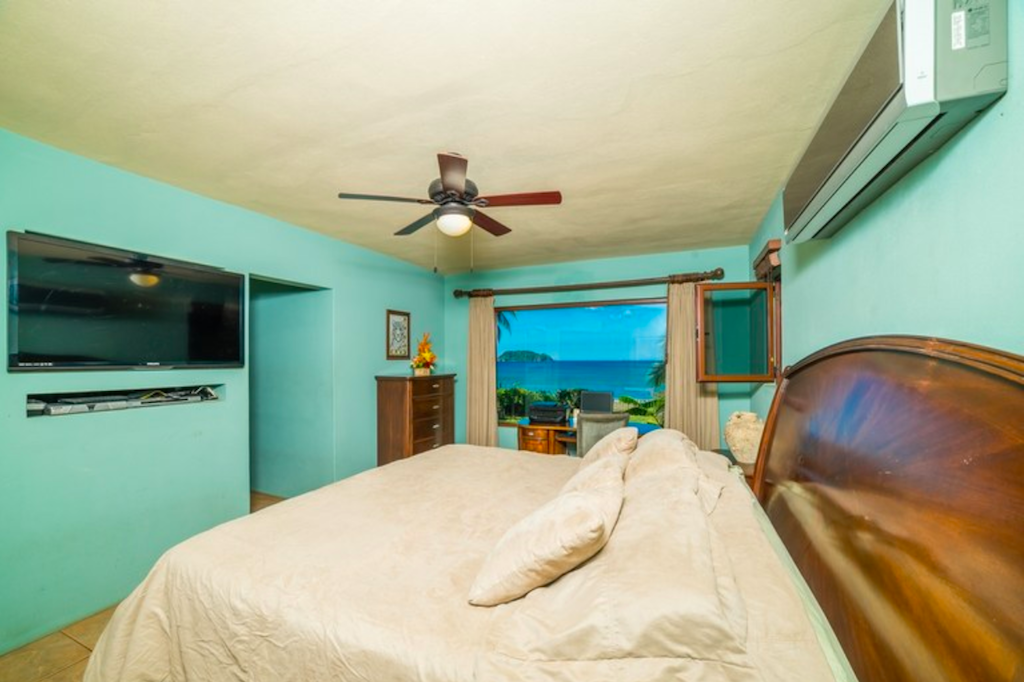 Casa Tigre-oceanfront-beachfront-7bedrooms-7-bedrooms-pool-oceanview-home
