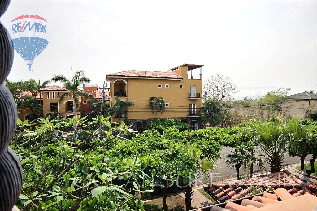Courtyard villa 10 in Playa Langosta