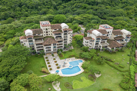 malinche-526b-luxury-condo-golf-resort